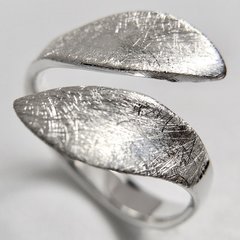 Eleganter offener Ring aus eismattiertem 925er Silber -...